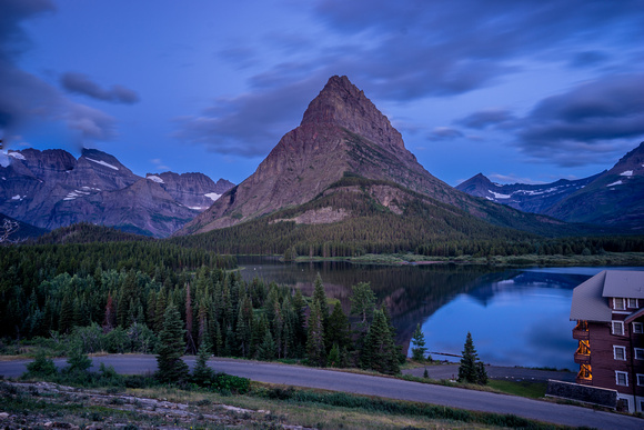 Mount Grinnell, Swiftcurrent Lake